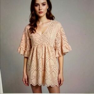 Blush Eyelet V-Neck Mini Dress with Flutter Sleeves Sz 10
